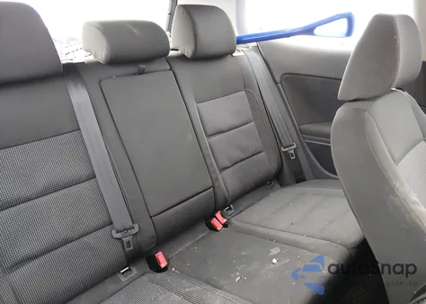 2011 Volkswagen Golf Tdi 2-Door z USA, uszkodzony, nr VIN WVWBM7AJ0BW147383